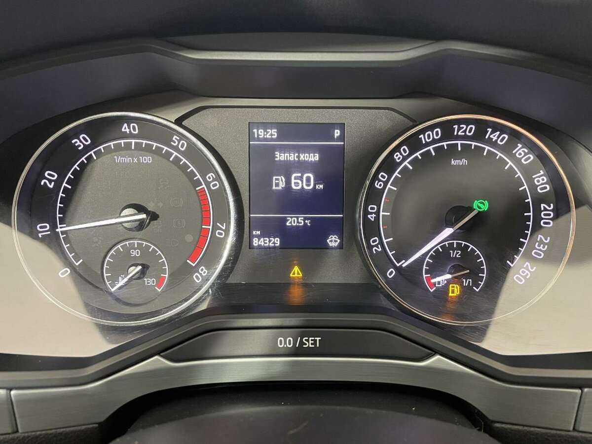 Skoda Superb 2018 года с пробегом. Фото: #10