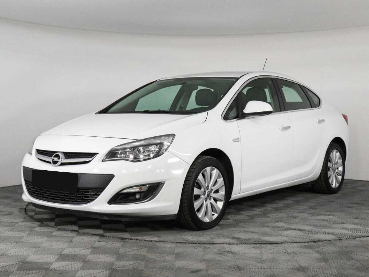 Opel Astra 2013 года с пробегом. Фото: #0