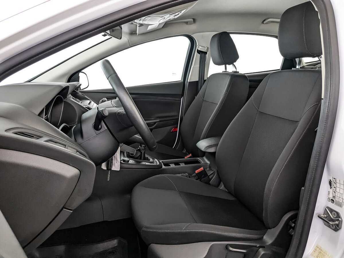 Ford Focus 2018 года с пробегом. Фото: #15