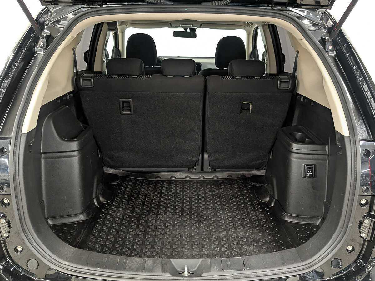 Mitsubishi Outlander 2018 года с пробегом. Фото: #8