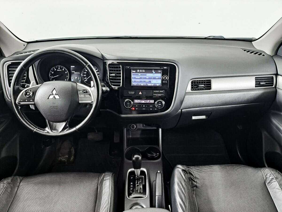 Mitsubishi Outlander 2014 года с пробегом. Фото: #9