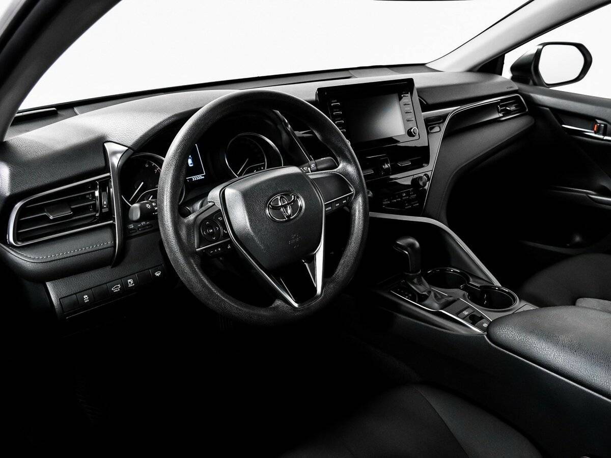 Toyota Camry 2021 года с пробегом. Фото: #12