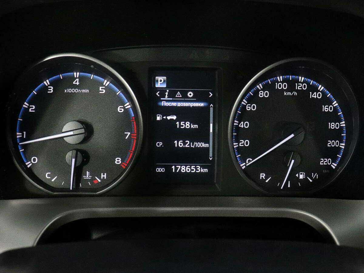 Toyota RAV4 2016 года с пробегом. Фото: #8