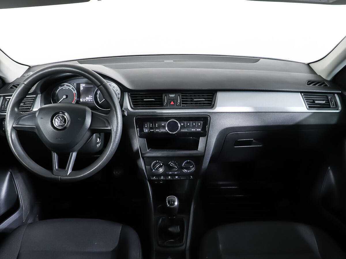 Skoda Rapid 2017 года с пробегом. Фото: #10
