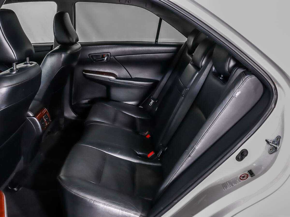 Toyota Camry 2012 года с пробегом. Фото: #11