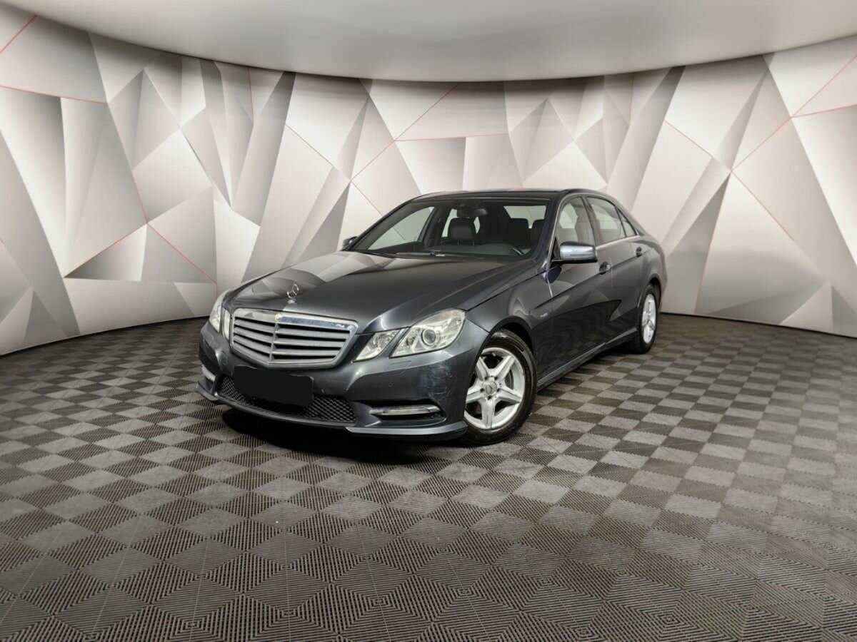 Mercedes-Benz E-Класс 2012 года с пробегом. Посмотреть фото