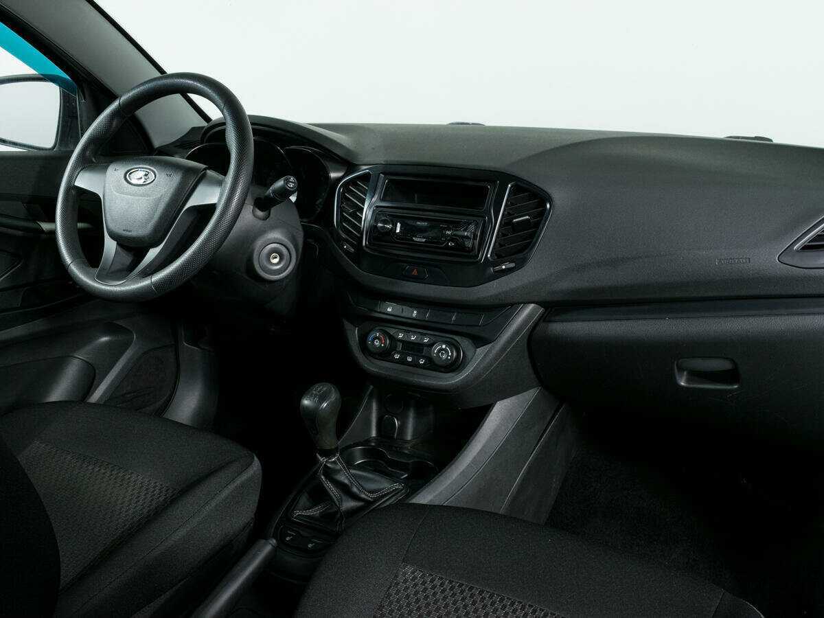 Lada (ВАЗ) Vesta 2017 года с пробегом. Фото: #8