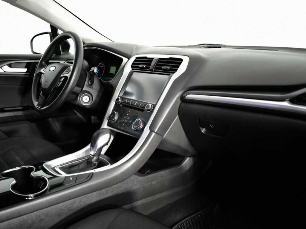 Ford Mondeo 2015 года с пробегом. Фото: #8