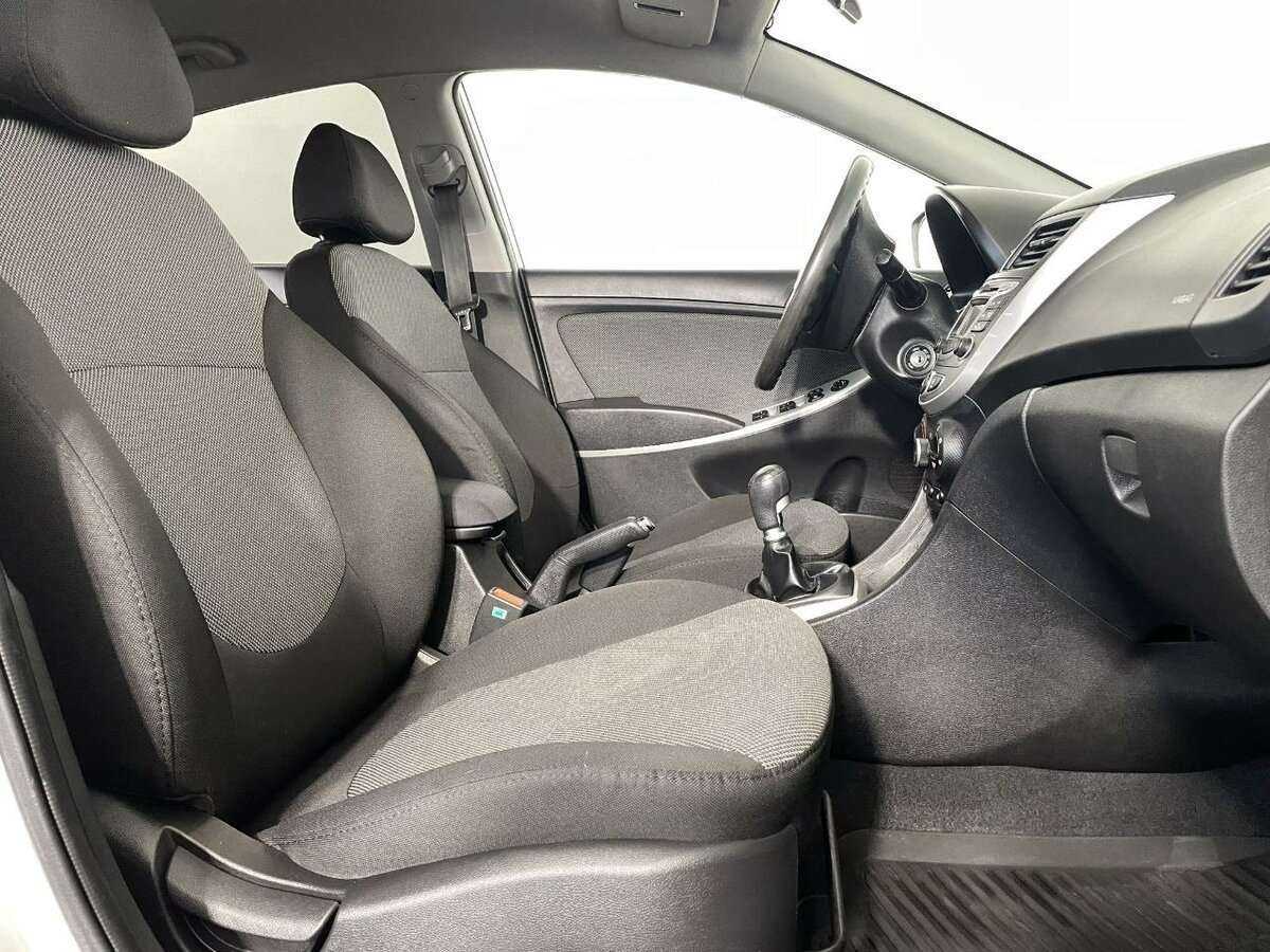 Hyundai Solaris 2014 года с пробегом. Фото: #13