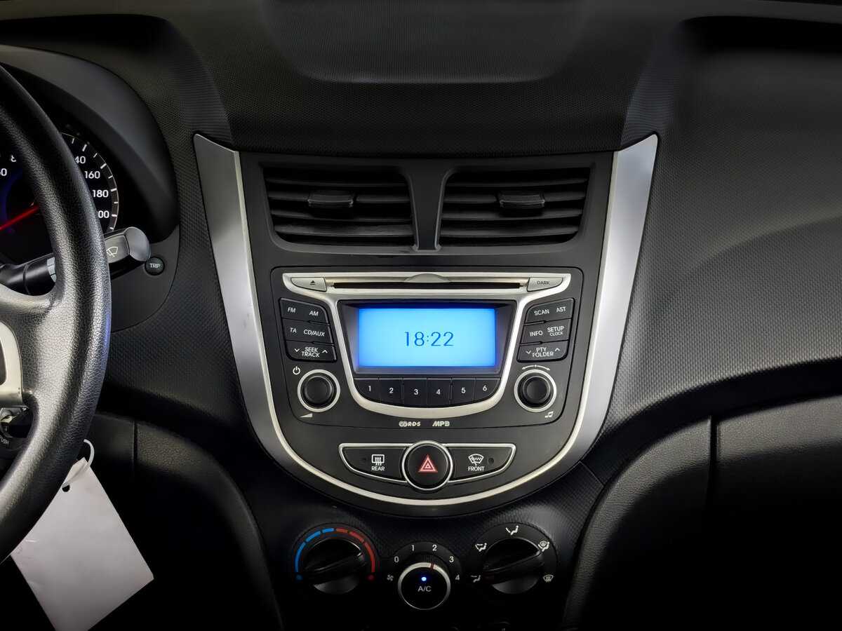 Hyundai Solaris 2012 года с пробегом. Фото: #12