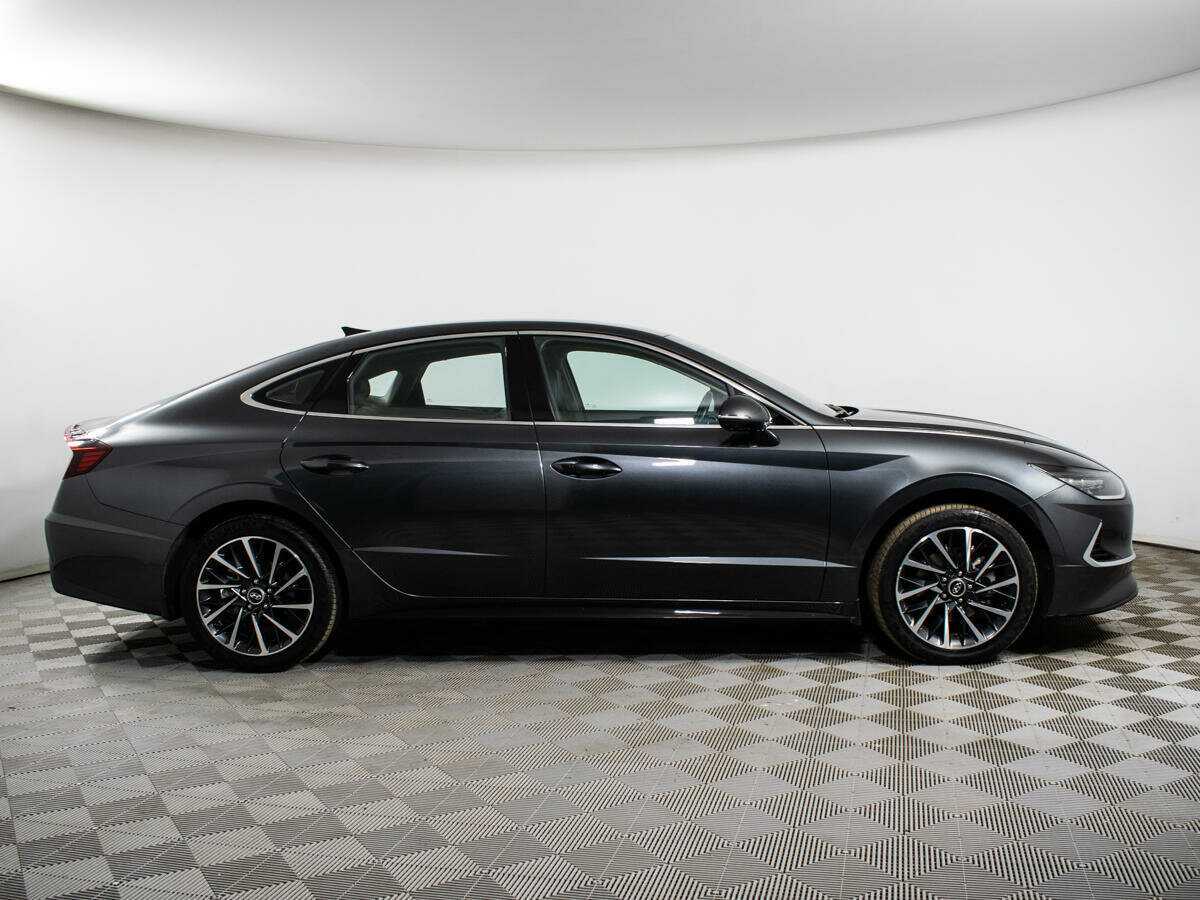 Hyundai Sonata 2023 года с пробегом. Фото: #3