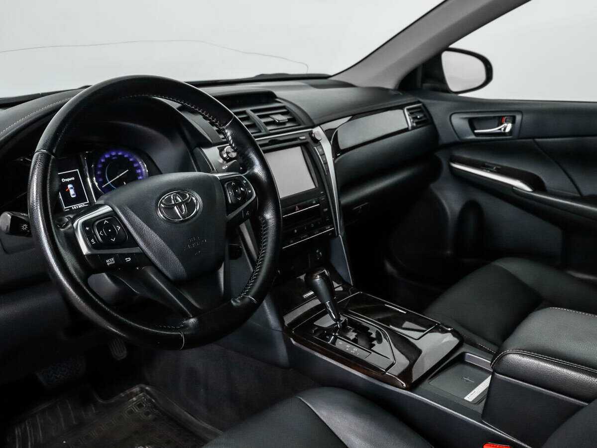 Toyota Camry 2015 года с пробегом. Фото: #8