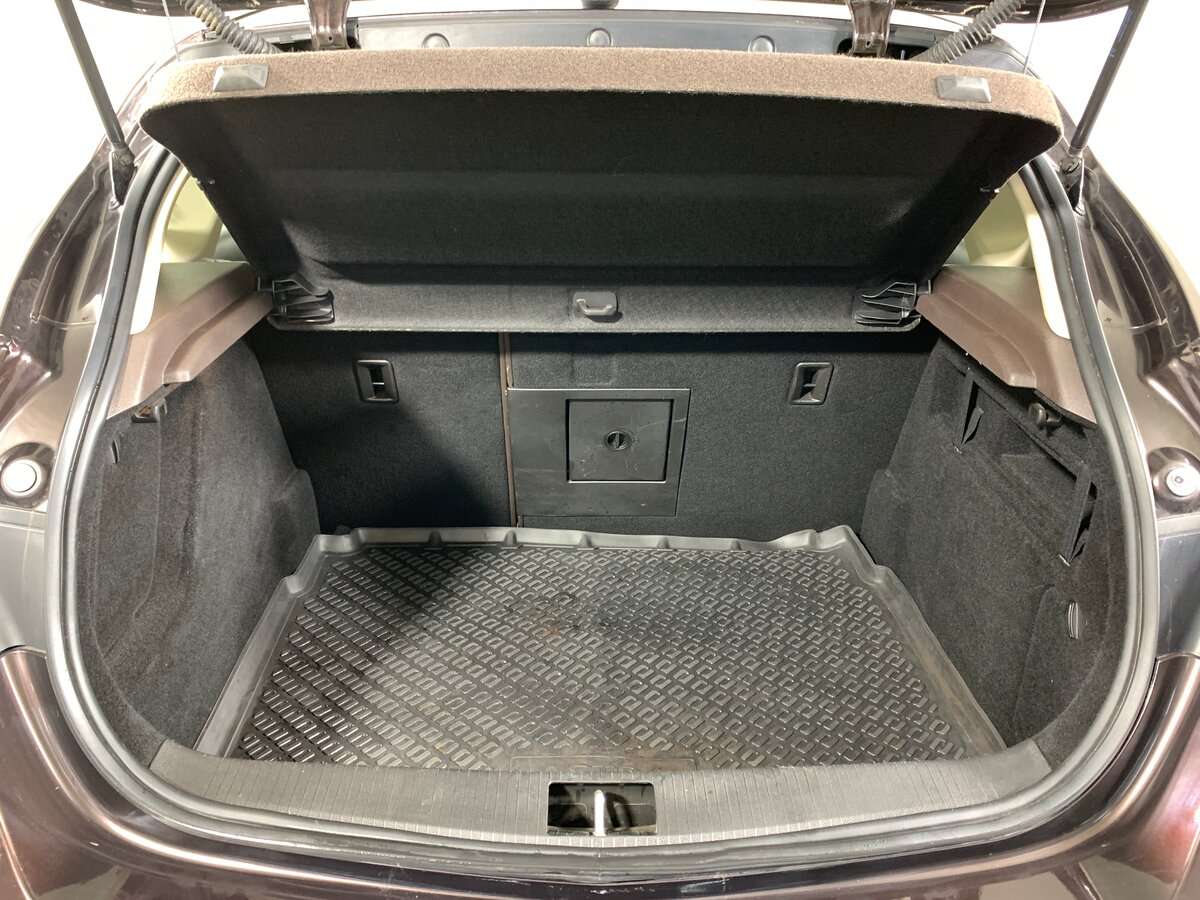 Opel Astra 2013 года с пробегом. Фото: #17