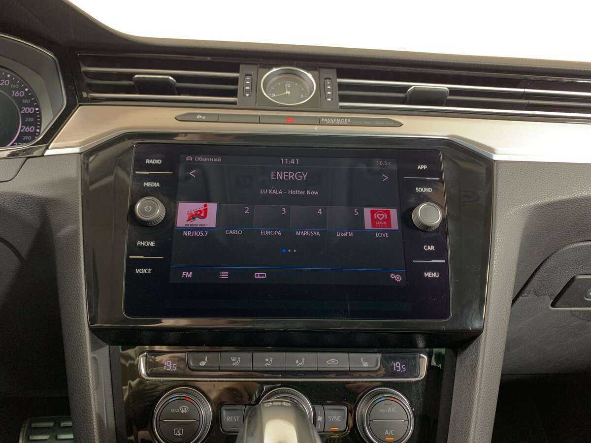 Volkswagen Passat 2019 года с пробегом. Фото: #12