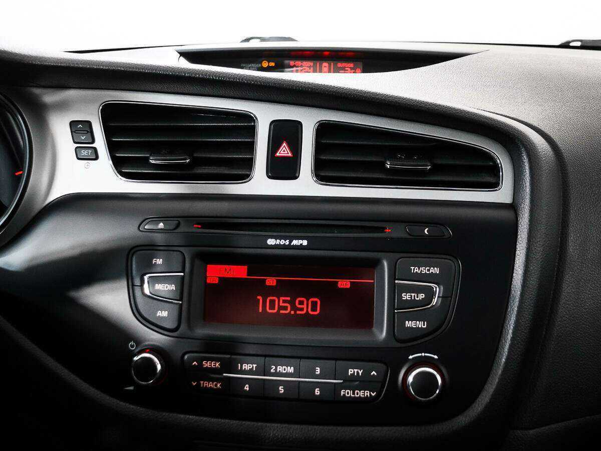 Kia Ceed 2013 года с пробегом. Фото: #11