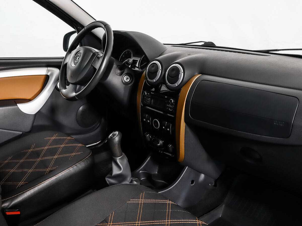 Lada (ВАЗ) Largus 2015 года с пробегом. Фото: #10