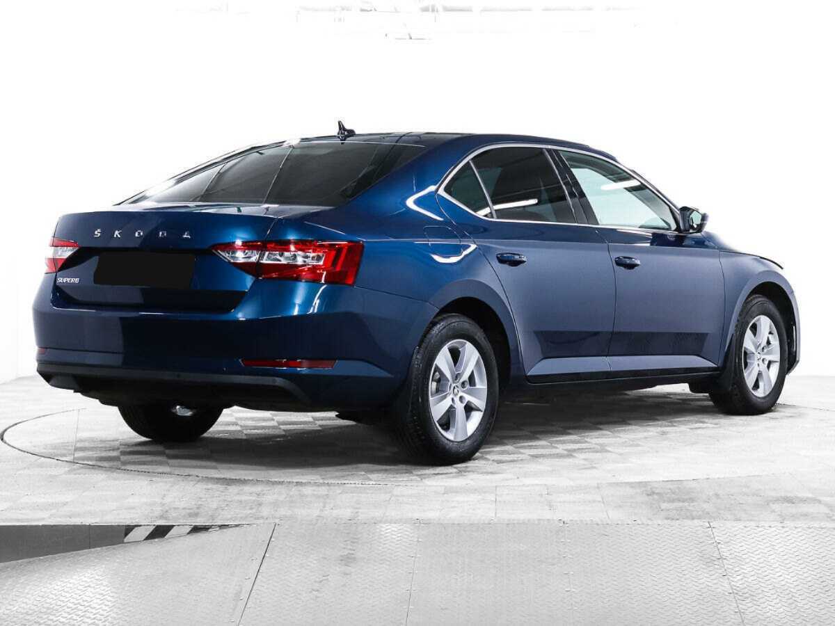 Skoda Superb 2021 года с пробегом. Фото: #4
