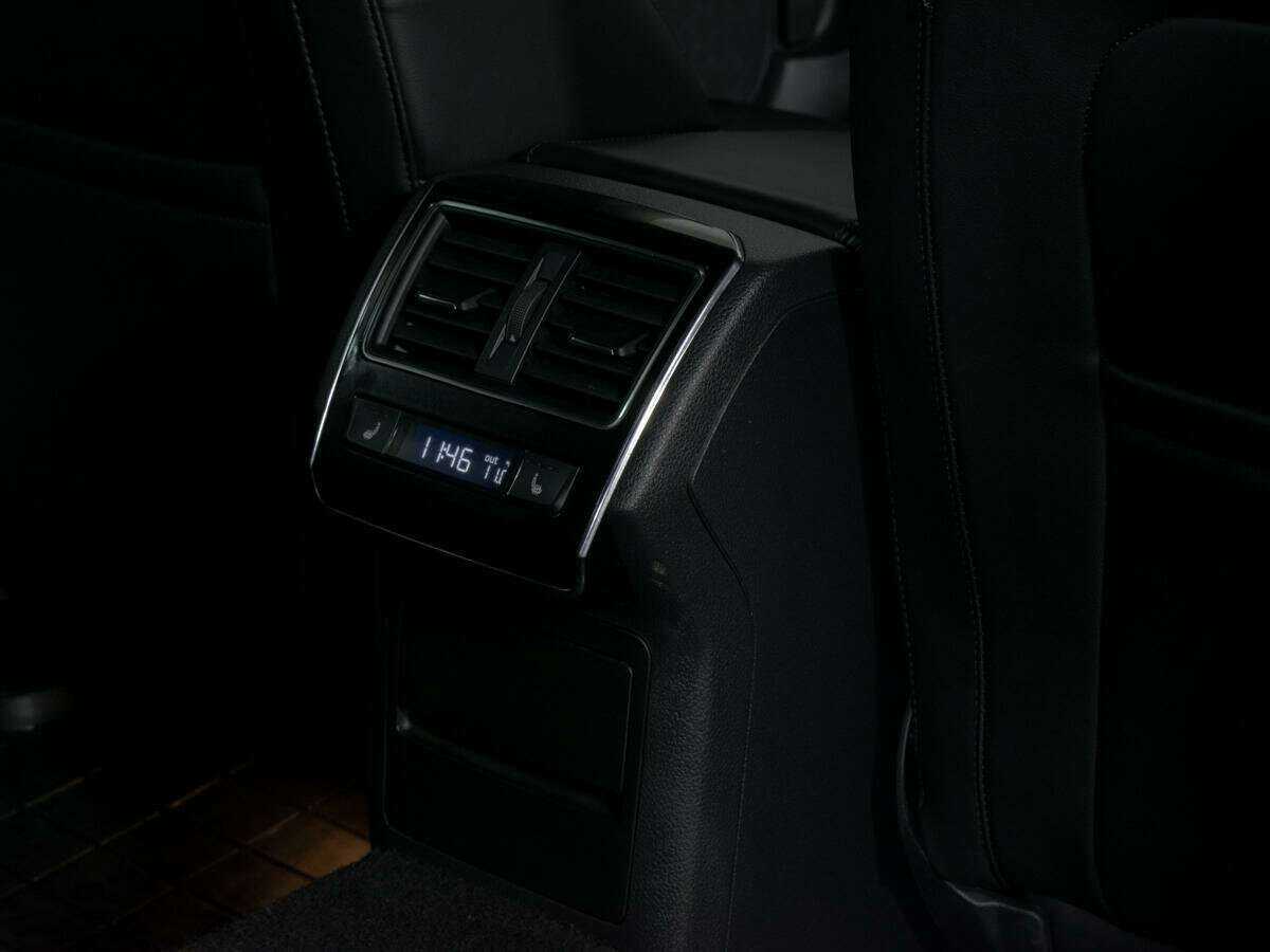 Skoda Superb 2019 года с пробегом. Фото: #11