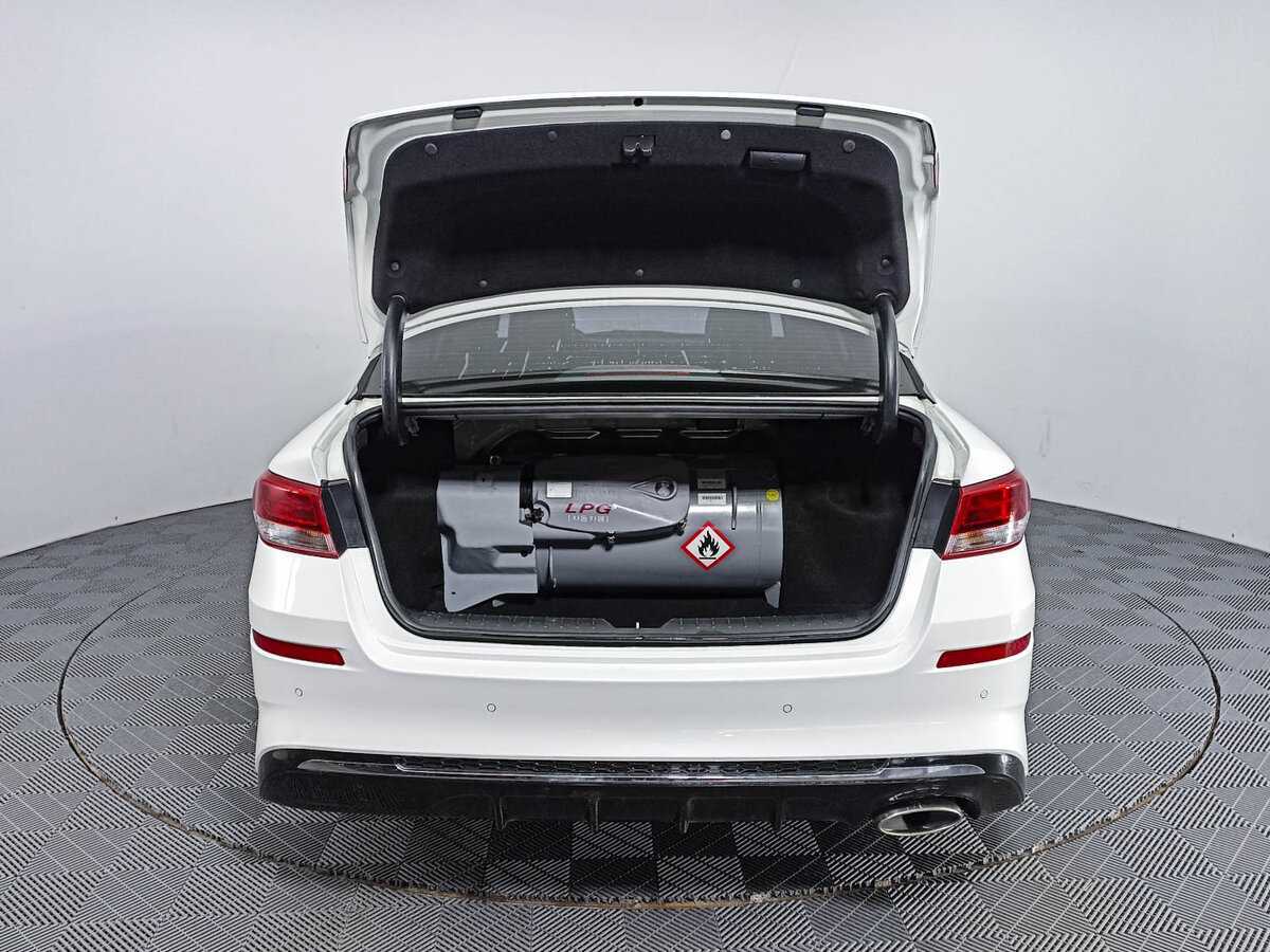 Kia K5 2018 года с пробегом. Фото: #9