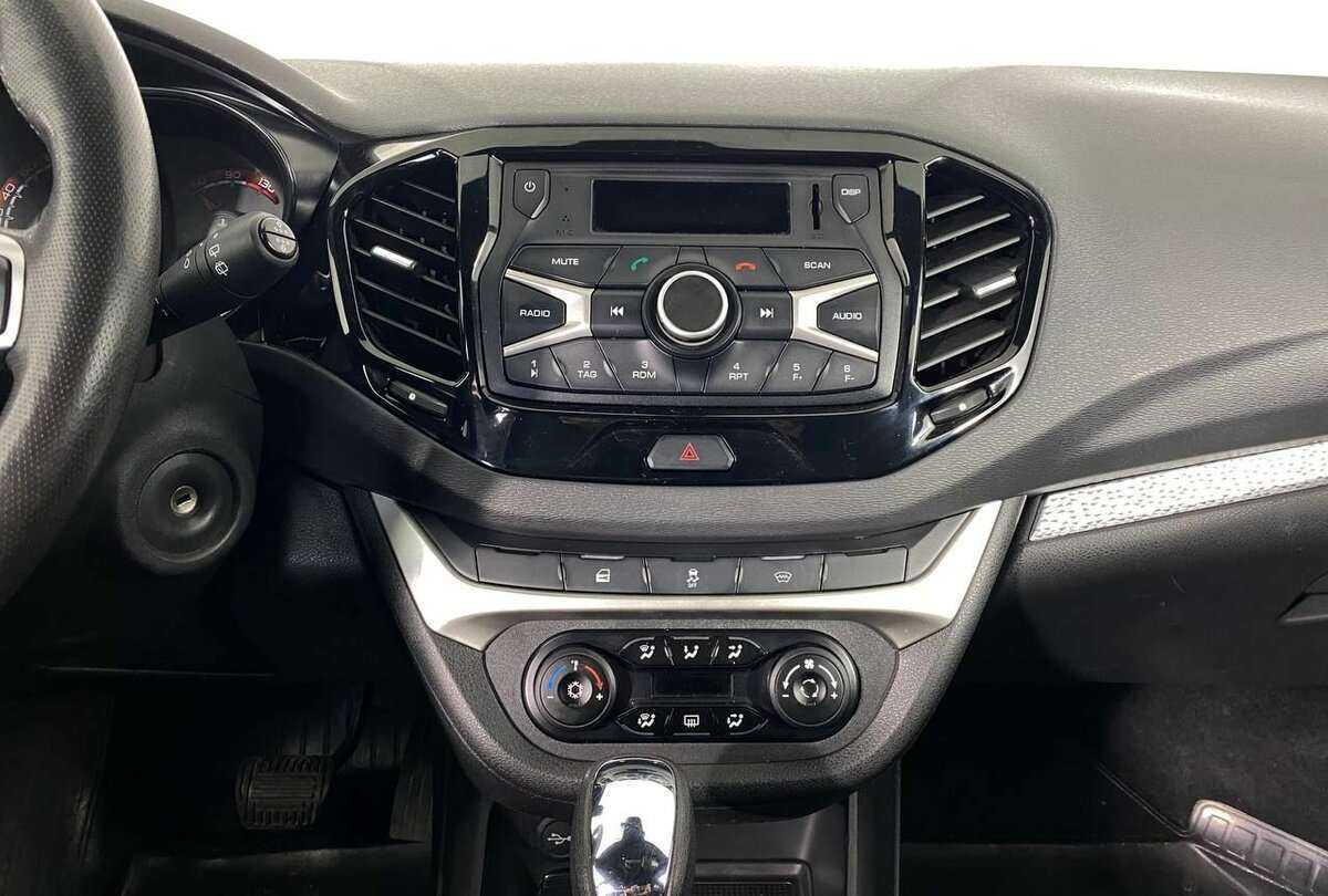 Lada (ВАЗ) Vesta 2020 года с пробегом. Фото: #11