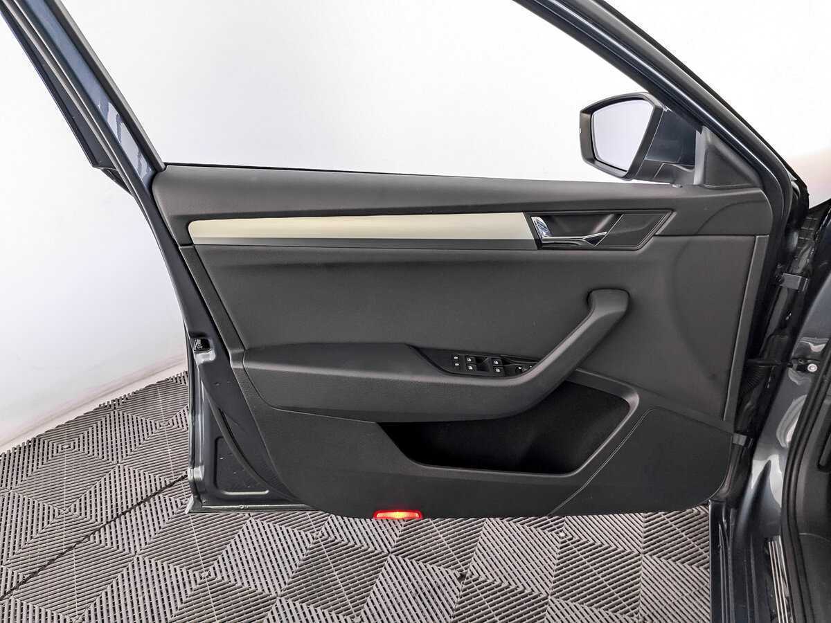Skoda Superb 2019 года с пробегом. Фото: #14