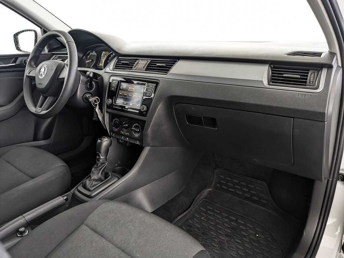 Skoda Rapid 2018 года с пробегом. Фото: #8