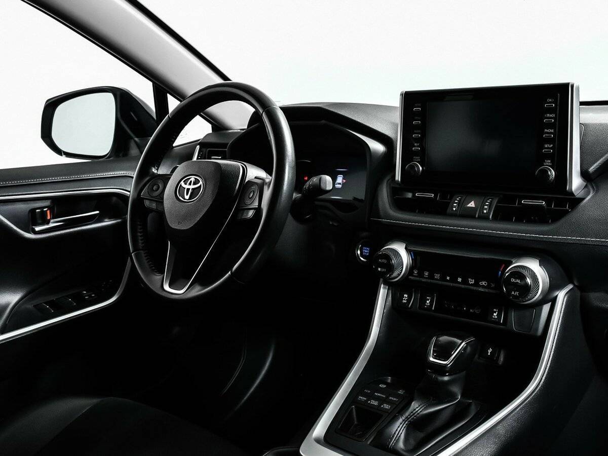 Toyota RAV4 2021 года с пробегом. Фото: #8