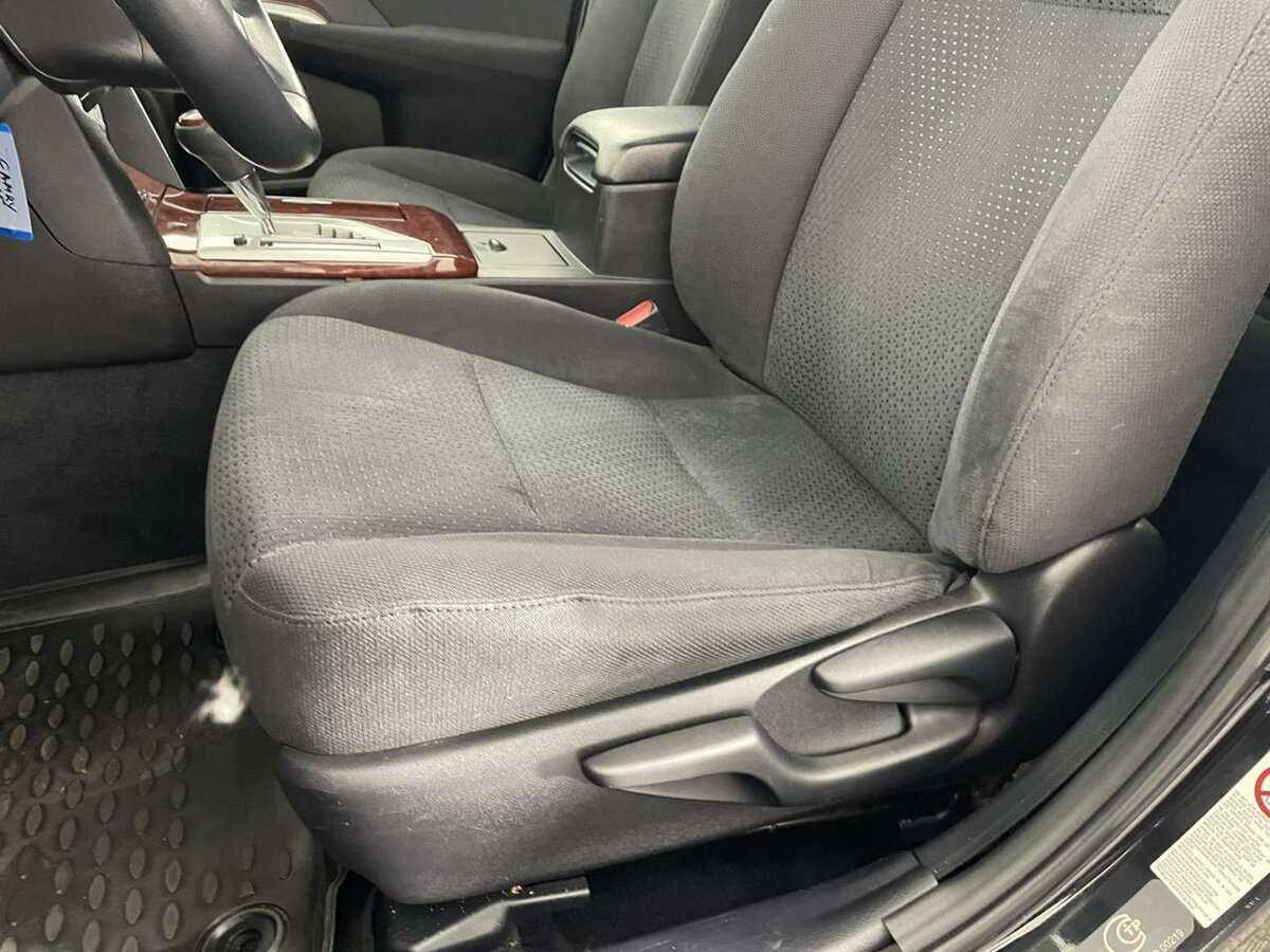 Toyota Camry 2012 года с пробегом. Фото: #9