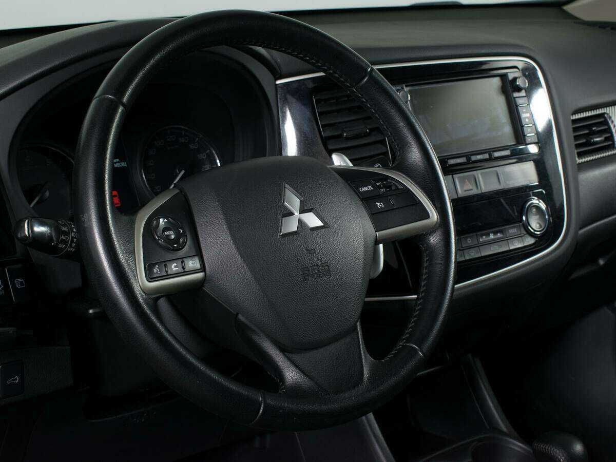 Mitsubishi Outlander 2013 года с пробегом. Фото: #10