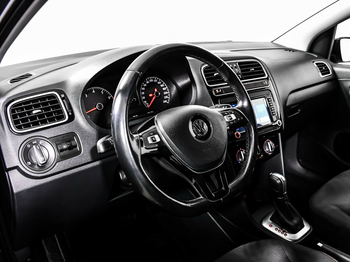 Volkswagen Polo 2017 года с пробегом. Фото: #11