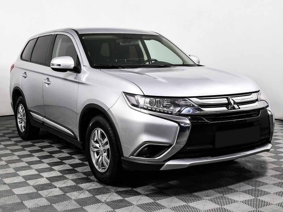 Mitsubishi Outlander 2018 года с пробегом. Фото: #2