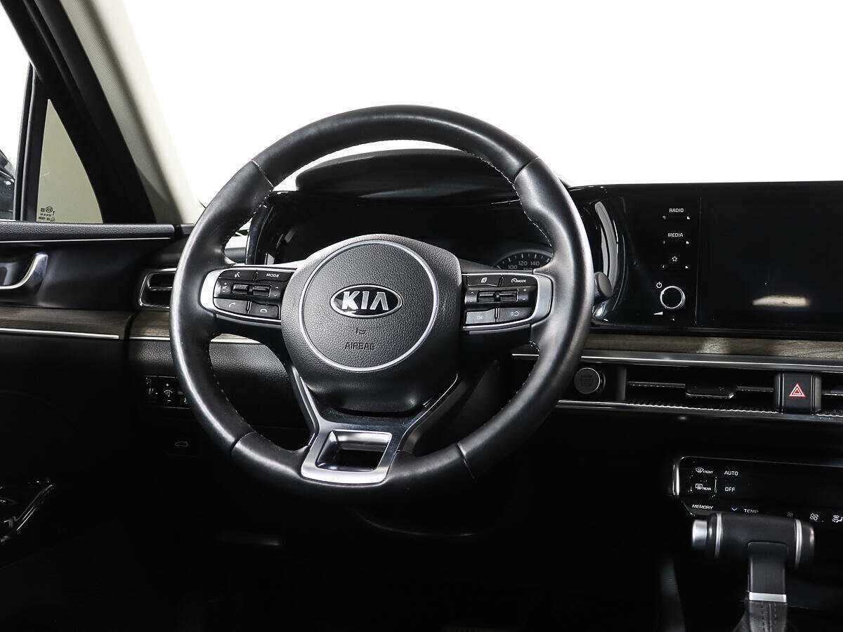 Kia K5 2021 года с пробегом. Фото: #10