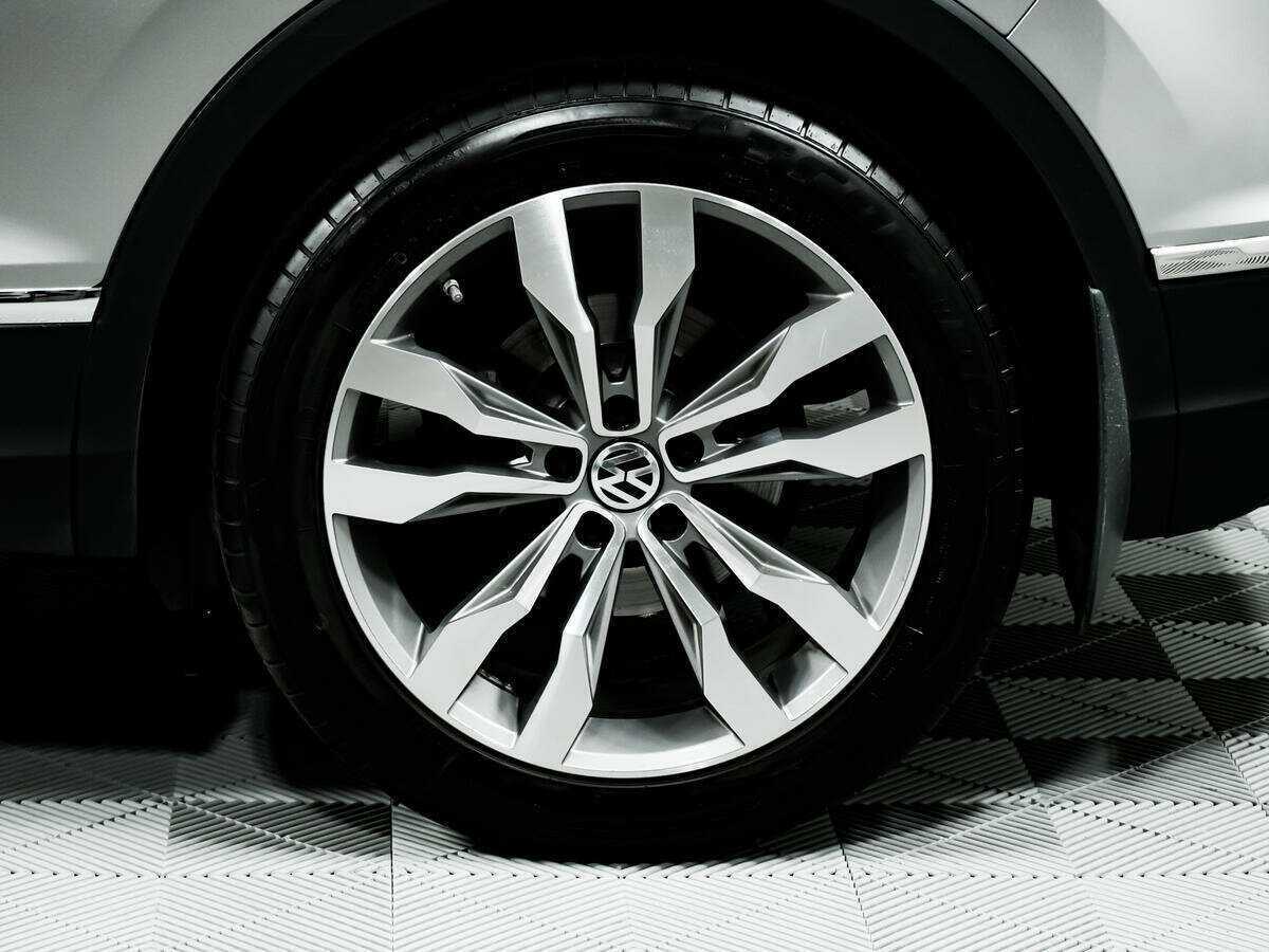 Volkswagen Tiguan 2019 года с пробегом. Фото: #13