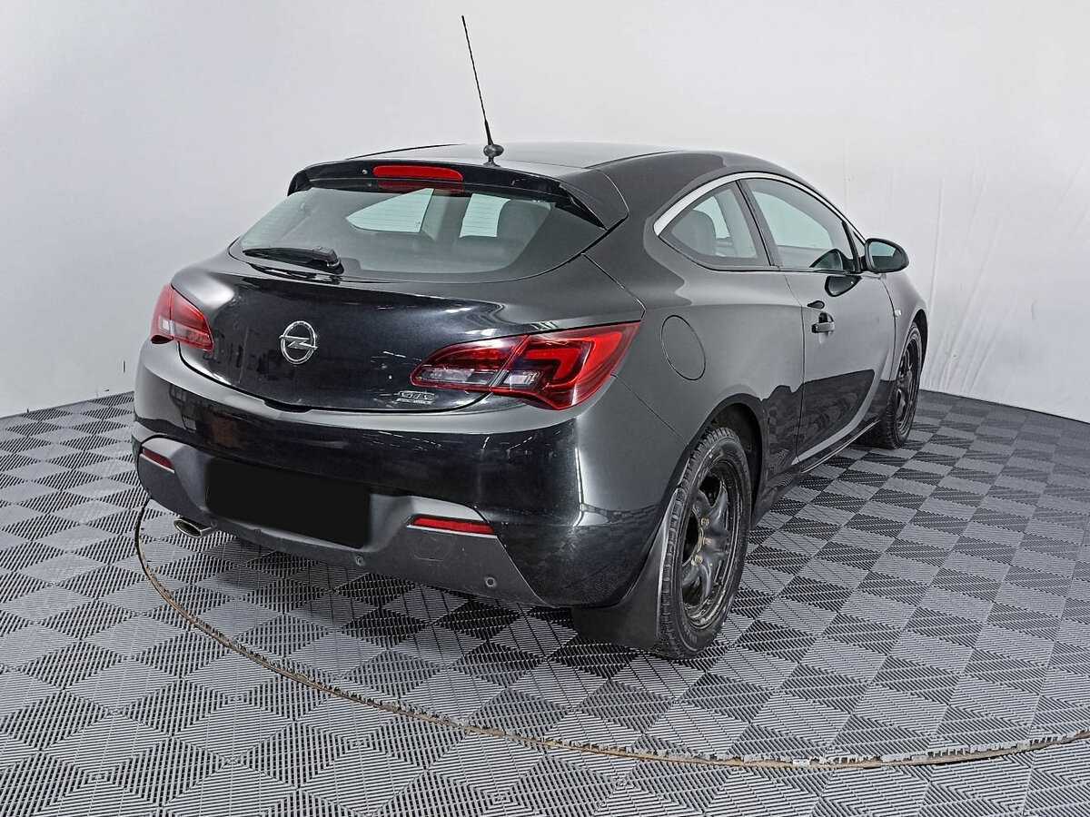 Opel Astra 2014 года с пробегом. Фото: #4