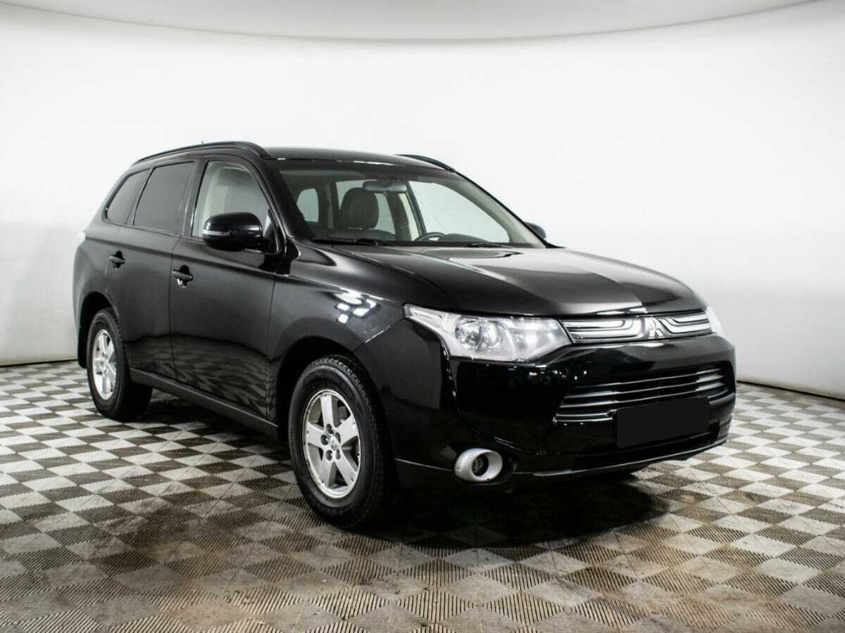 Mitsubishi Outlander 2013 года с пробегом. Фото: #2