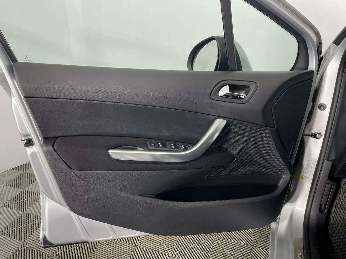 Peugeot 408 2016 года с пробегом. Фото: #7