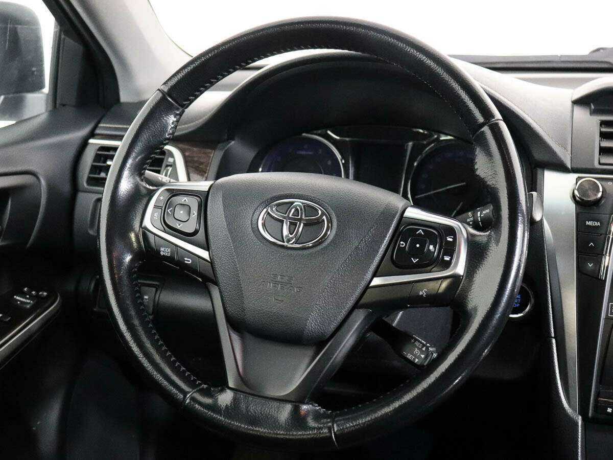 Toyota Camry 2015 года с пробегом. Фото: #12
