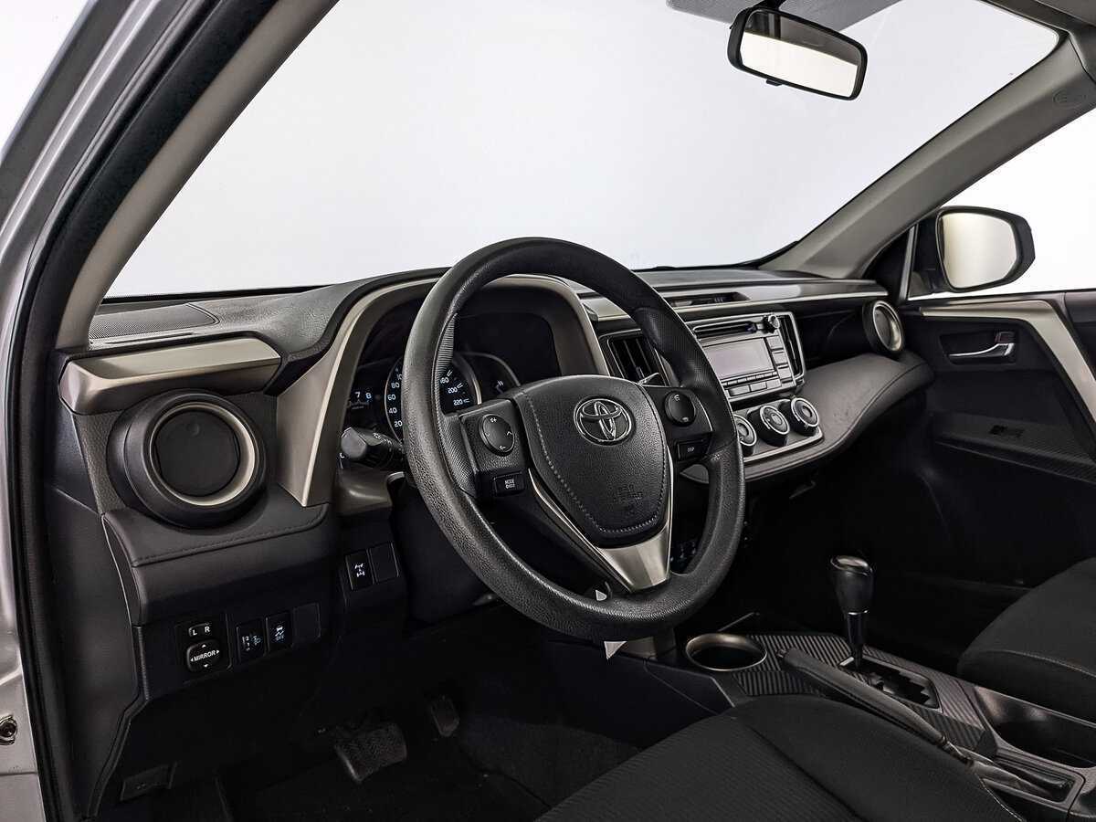 Toyota RAV4 2013 года с пробегом. Фото: #14
