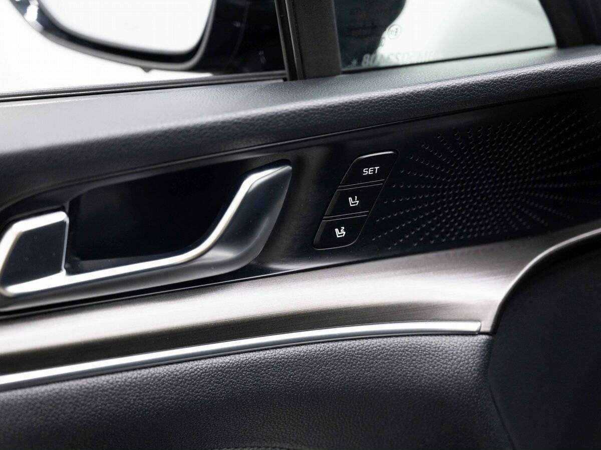 Kia K5 2020 года с пробегом. Фото: #18