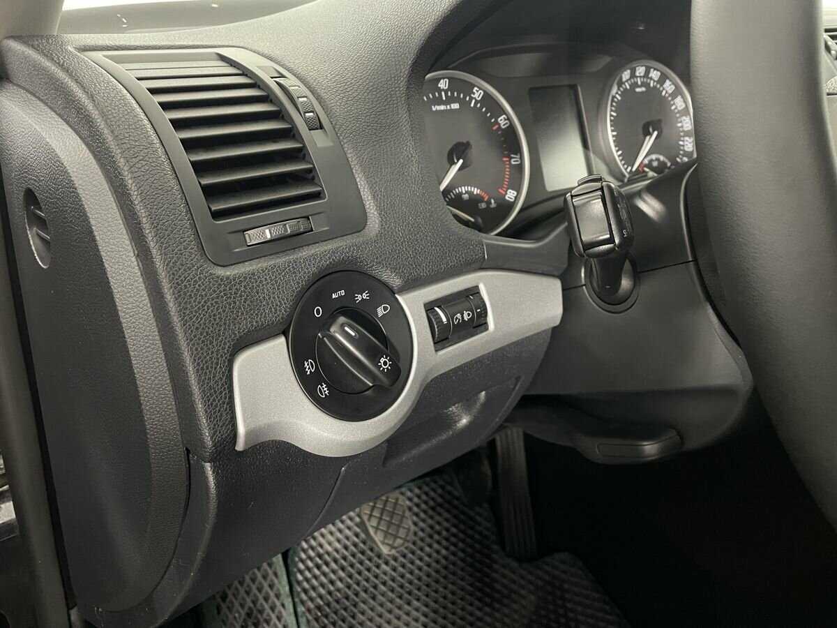 Skoda Octavia 2012 года с пробегом. Фото: #8