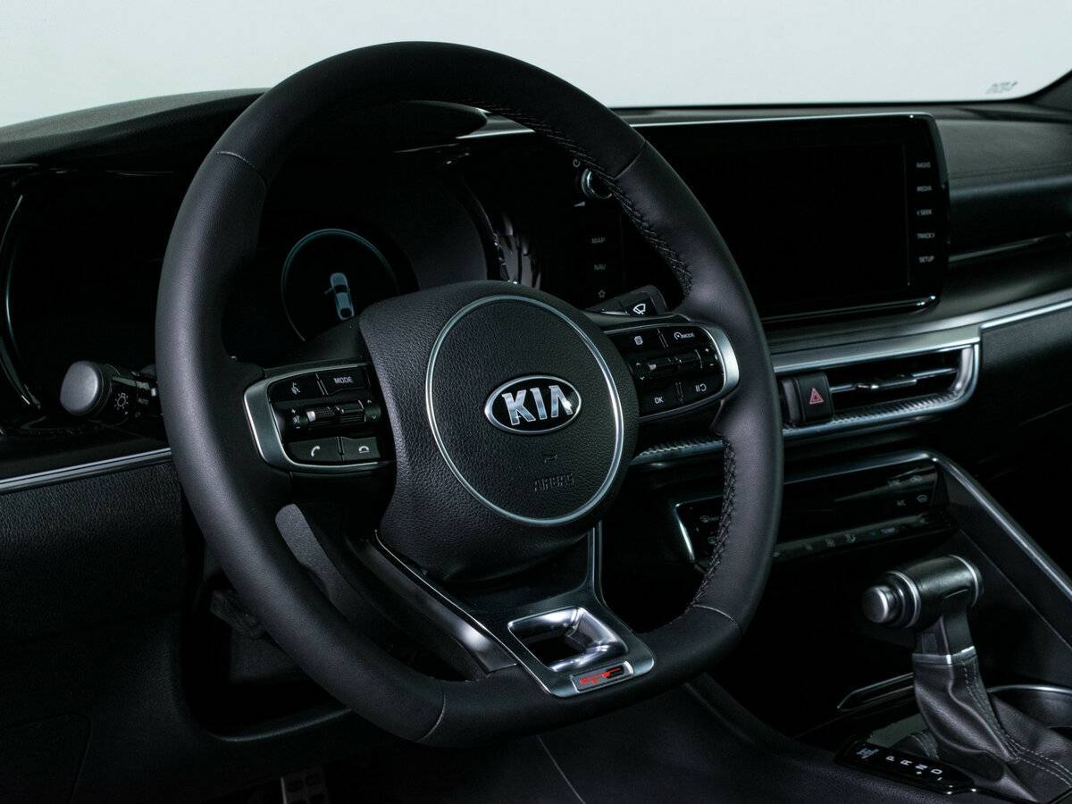 Kia K5 2021 года с пробегом. Фото: #14