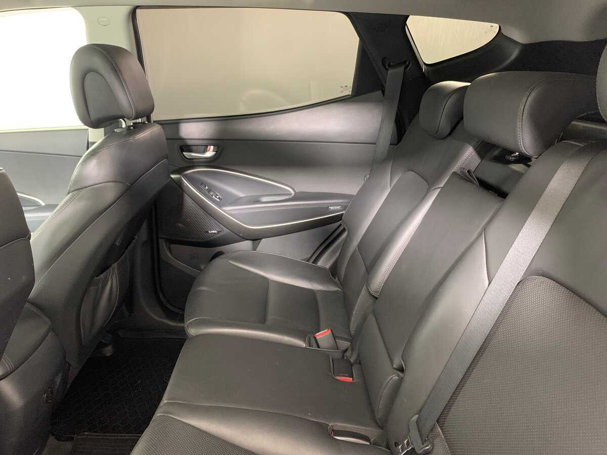 Hyundai Santa Fe 2017 года с пробегом. Фото: #19