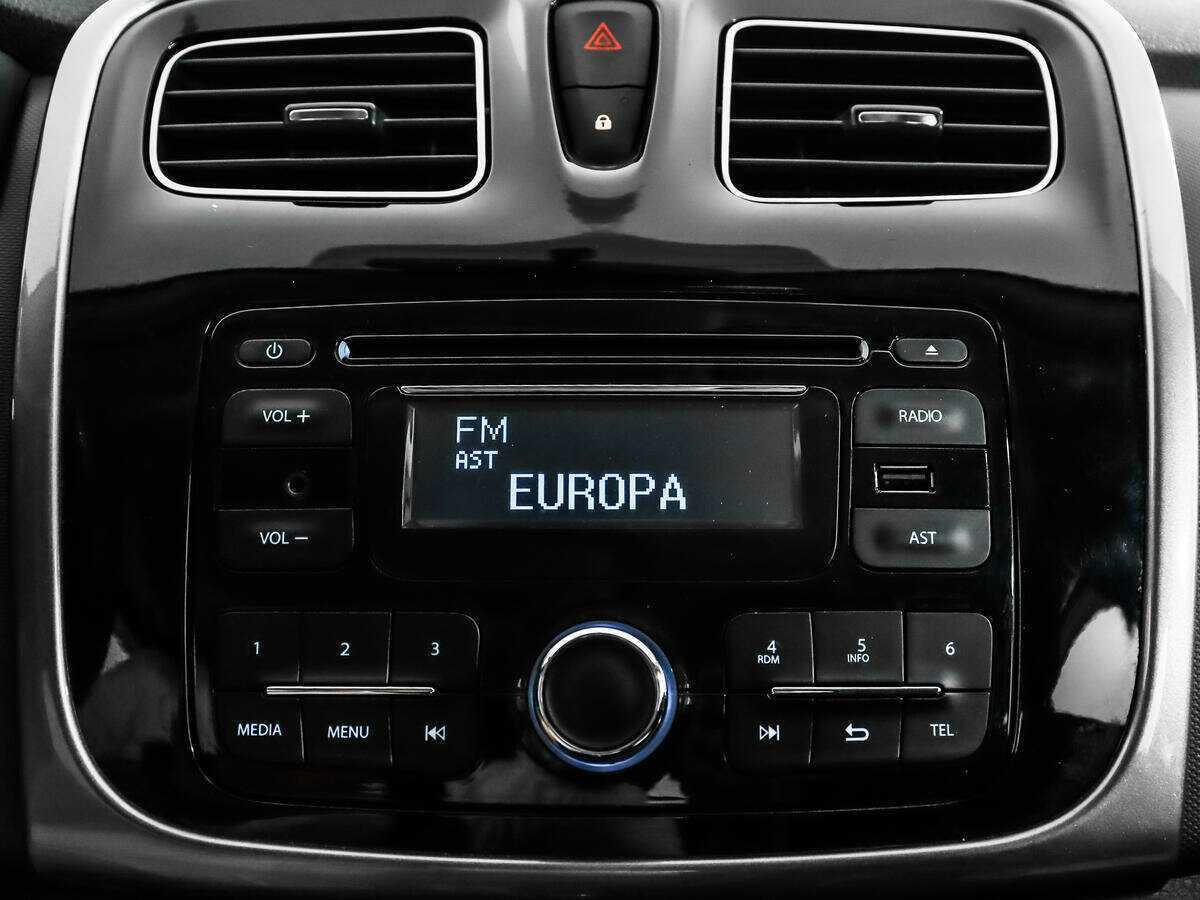 Renault Logan 2014 года с пробегом. Фото: #12