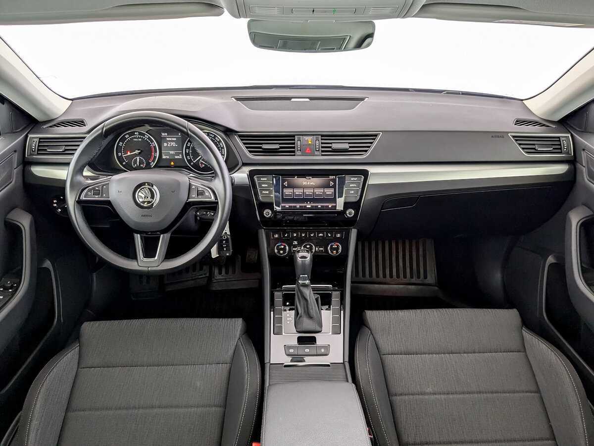 Skoda Superb 2019 года с пробегом. Фото: #11