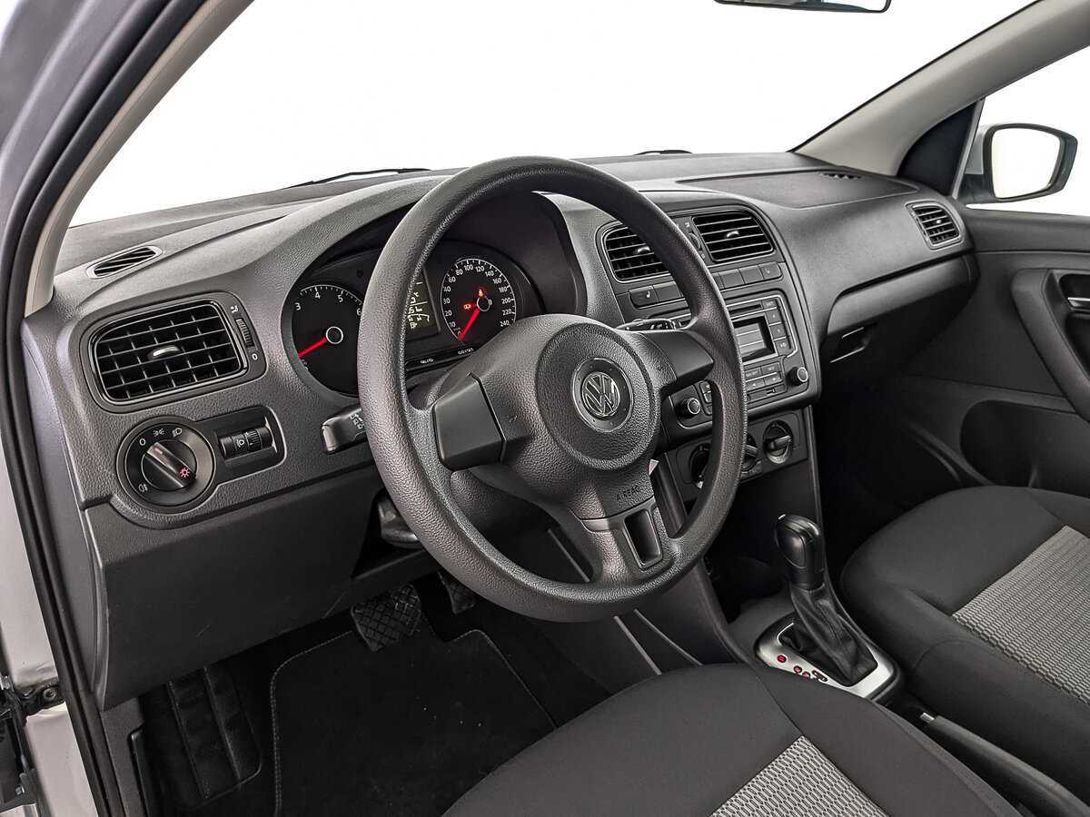 Volkswagen Polo 2015 года с пробегом. Фото: #14