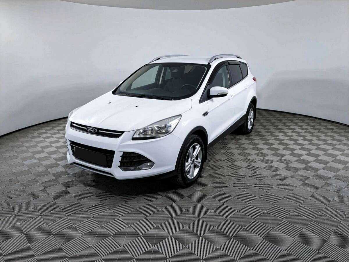Ford Kuga 2015 года с пробегом. Фото: #0