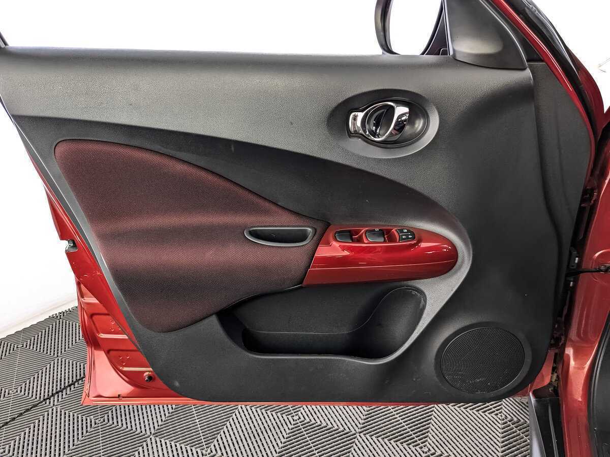 Nissan Juke 2013 года с пробегом. Фото: #13