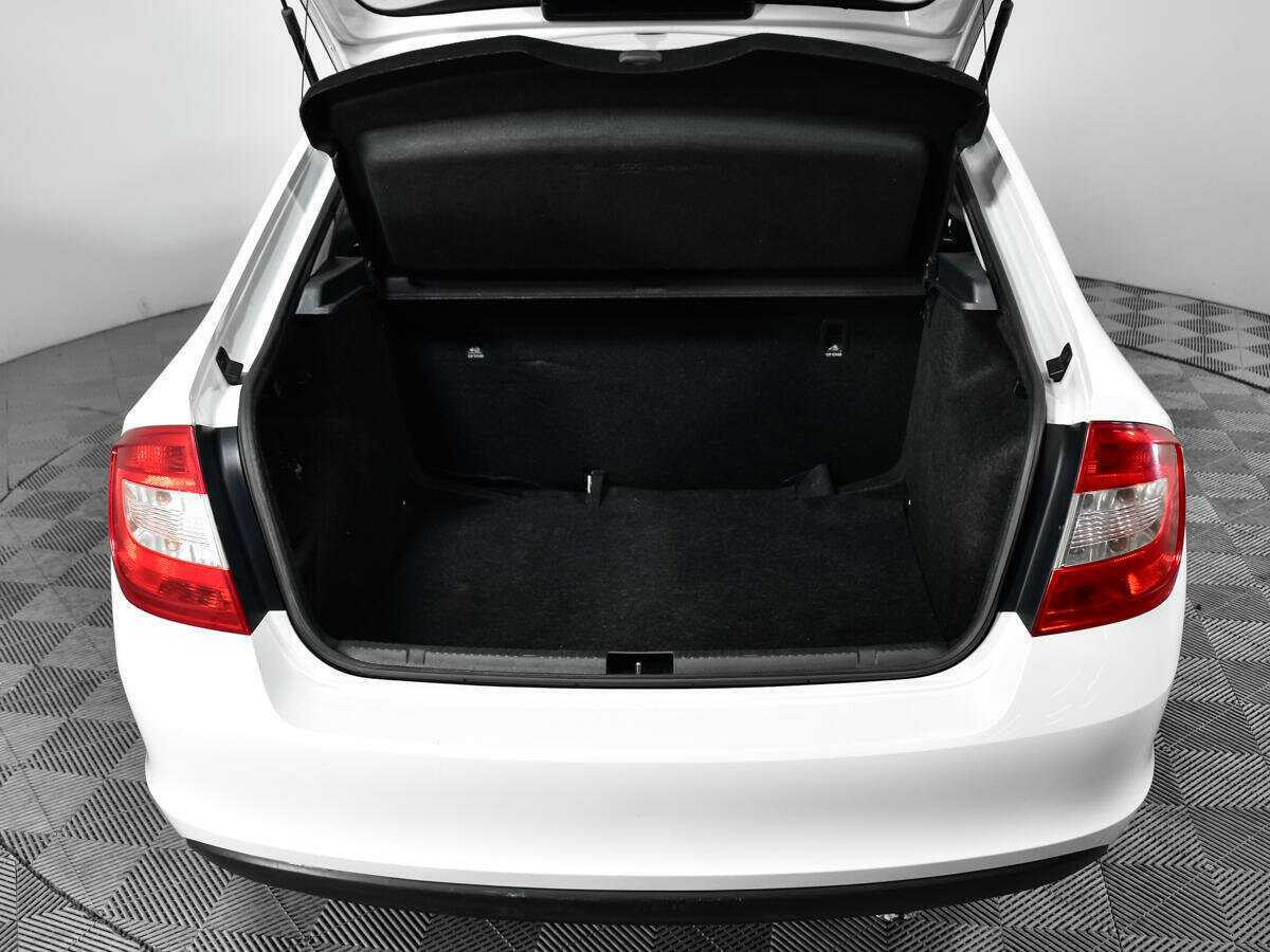 Skoda Rapid 2017 года с пробегом. Фото: #13