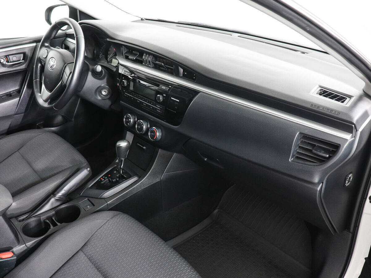 Toyota Corolla 2014 года с пробегом. Фото: #9