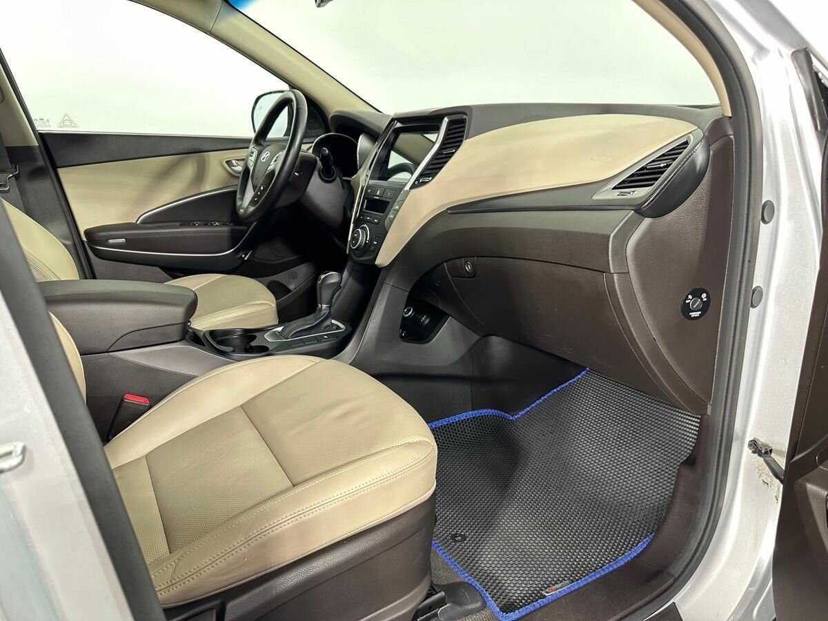 Hyundai Santa Fe 2017 года с пробегом. Фото: #13